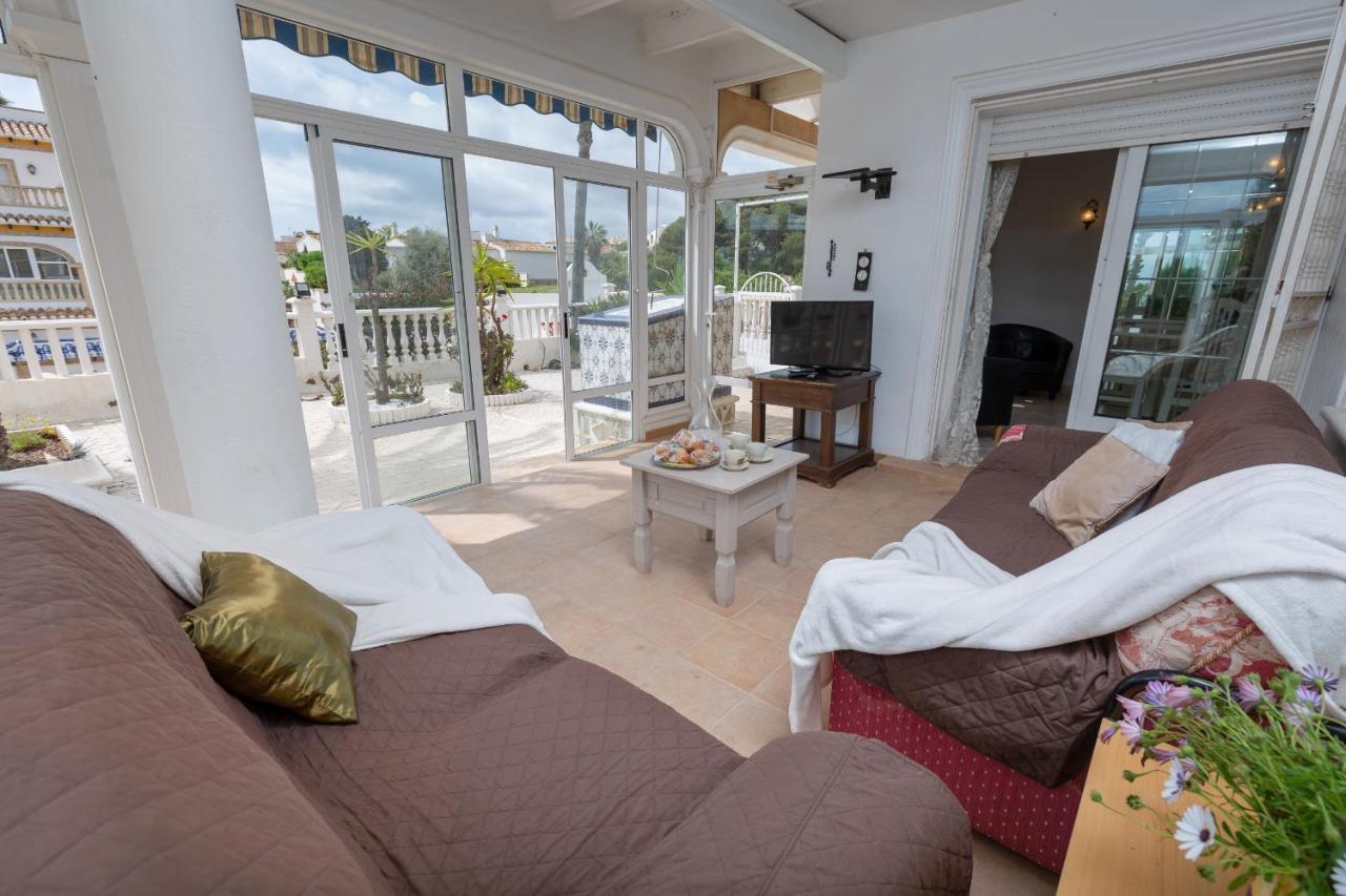 Fidalsa Grand Mediterranean Beachfront Villa Playa Flamenca Eksteriør billede