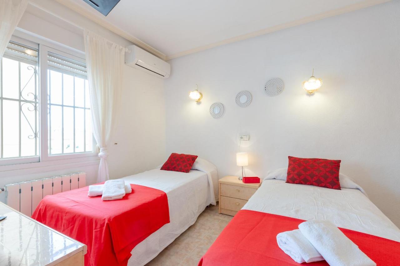 Fidalsa Grand Mediterranean Beachfront Villa Playa Flamenca Eksteriør billede