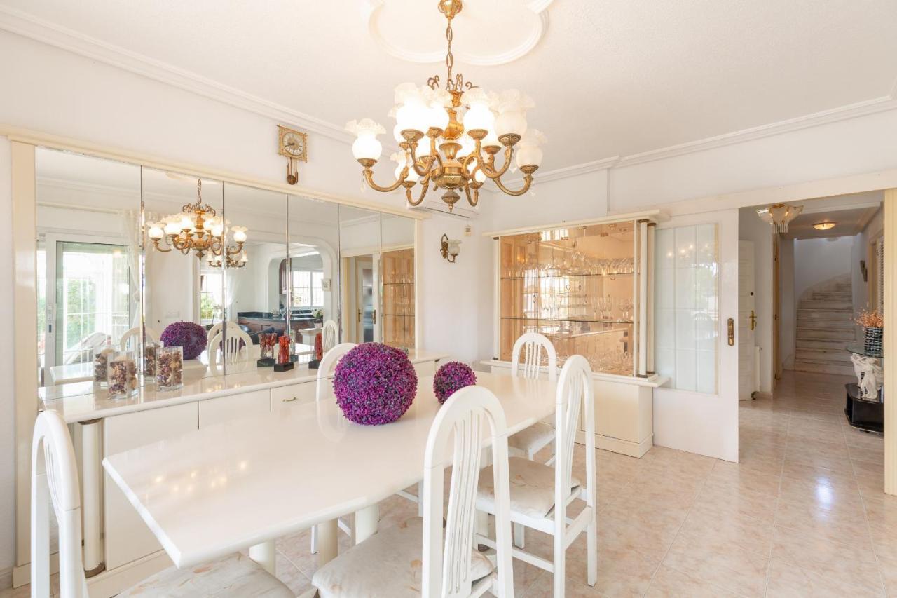 Fidalsa Grand Mediterranean Beachfront Villa Playa Flamenca Eksteriør billede