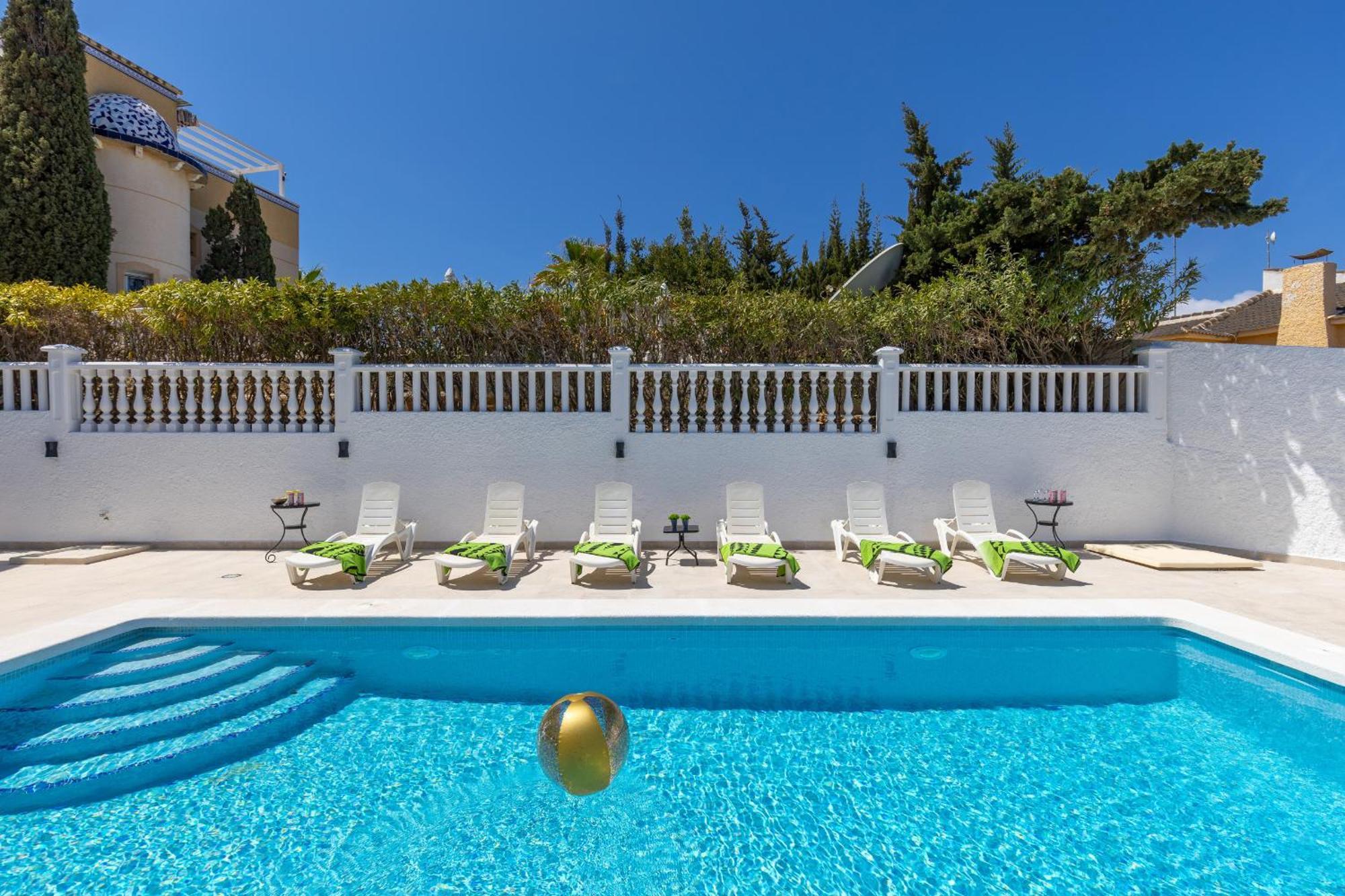 Fidalsa Grand Mediterranean Beachfront Villa Playa Flamenca Eksteriør billede