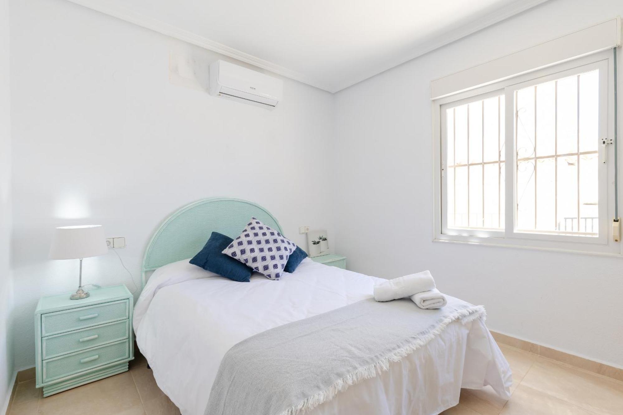 Fidalsa Grand Mediterranean Beachfront Villa Playa Flamenca Eksteriør billede