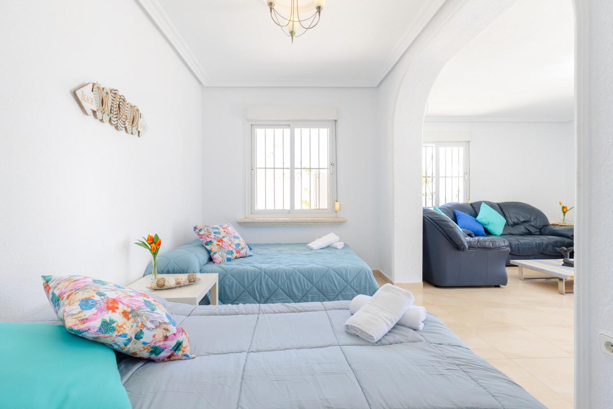 Fidalsa Grand Mediterranean Beachfront Villa Playa Flamenca Eksteriør billede