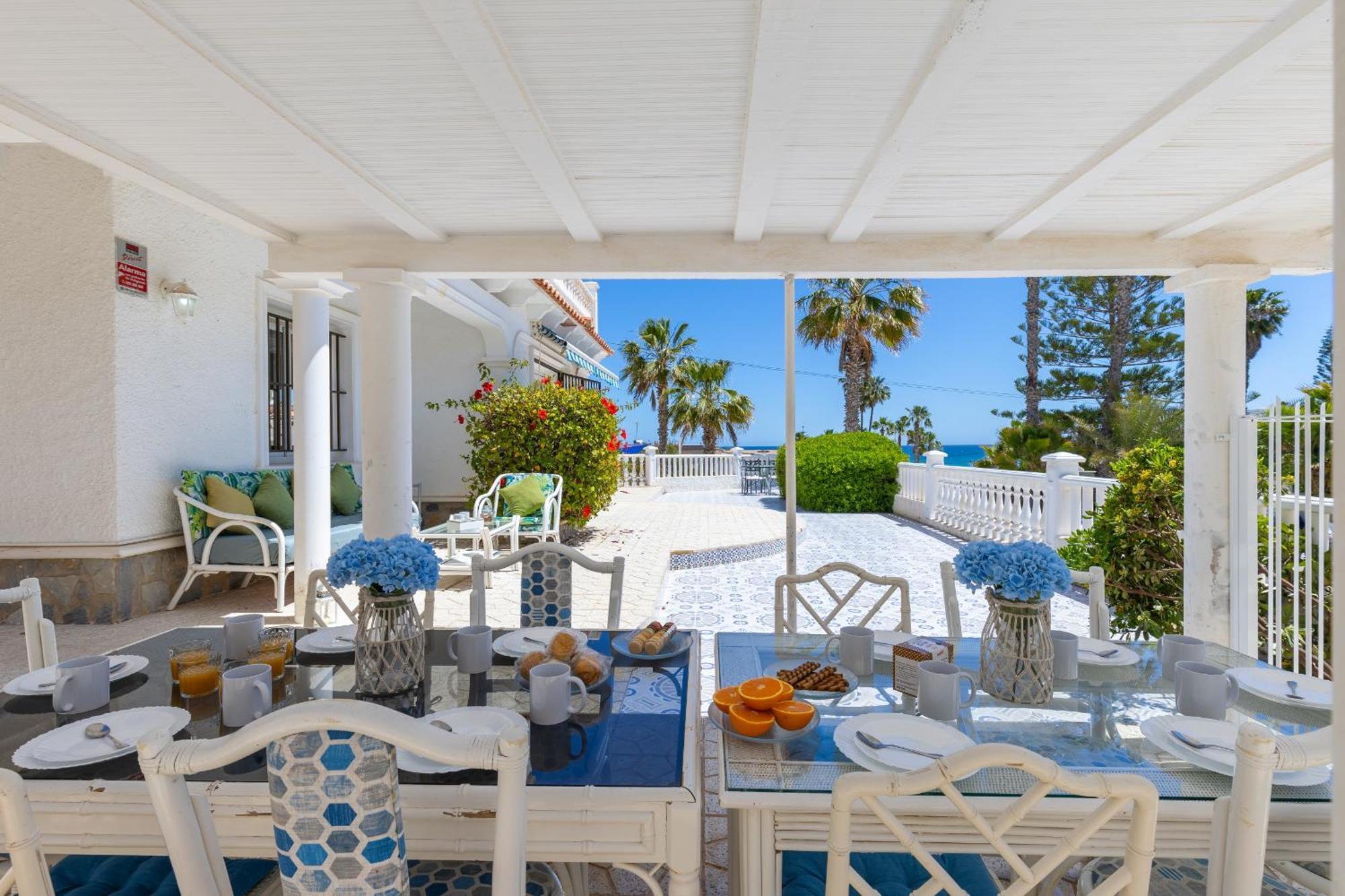 Fidalsa Grand Mediterranean Beachfront Villa Playa Flamenca Eksteriør billede
